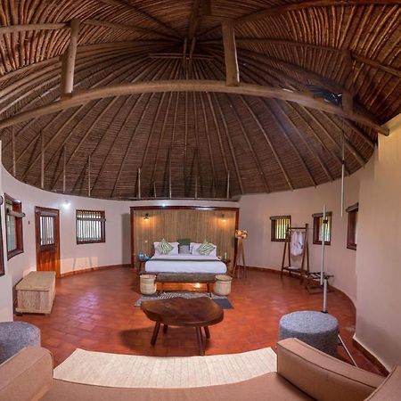 Tilenga Safari Lodge Arua ภายนอก รูปภาพ