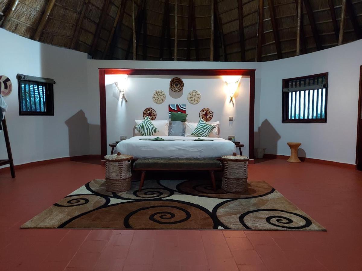 Tilenga Safari Lodge Arua ภายนอก รูปภาพ