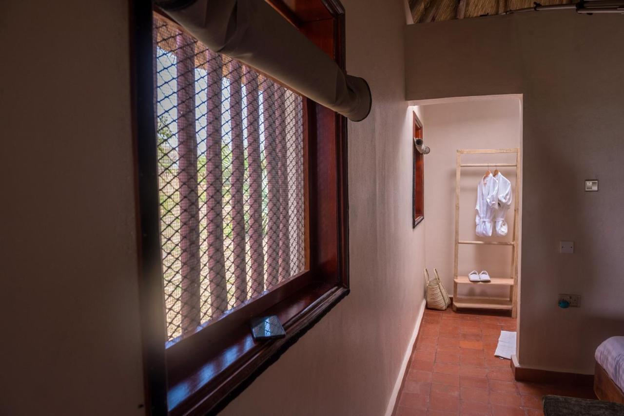Tilenga Safari Lodge Arua ภายนอก รูปภาพ