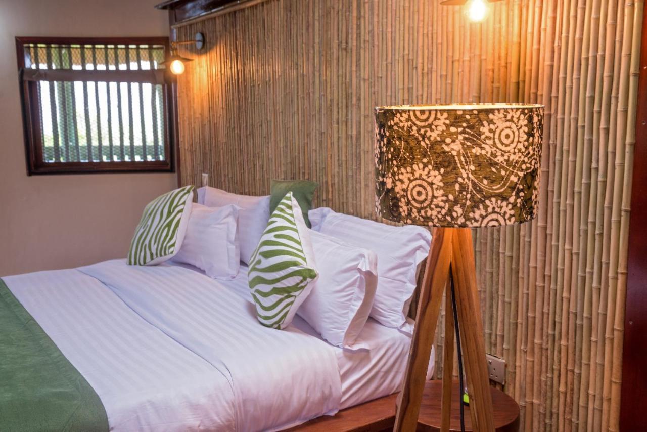 Tilenga Safari Lodge Arua ภายนอก รูปภาพ