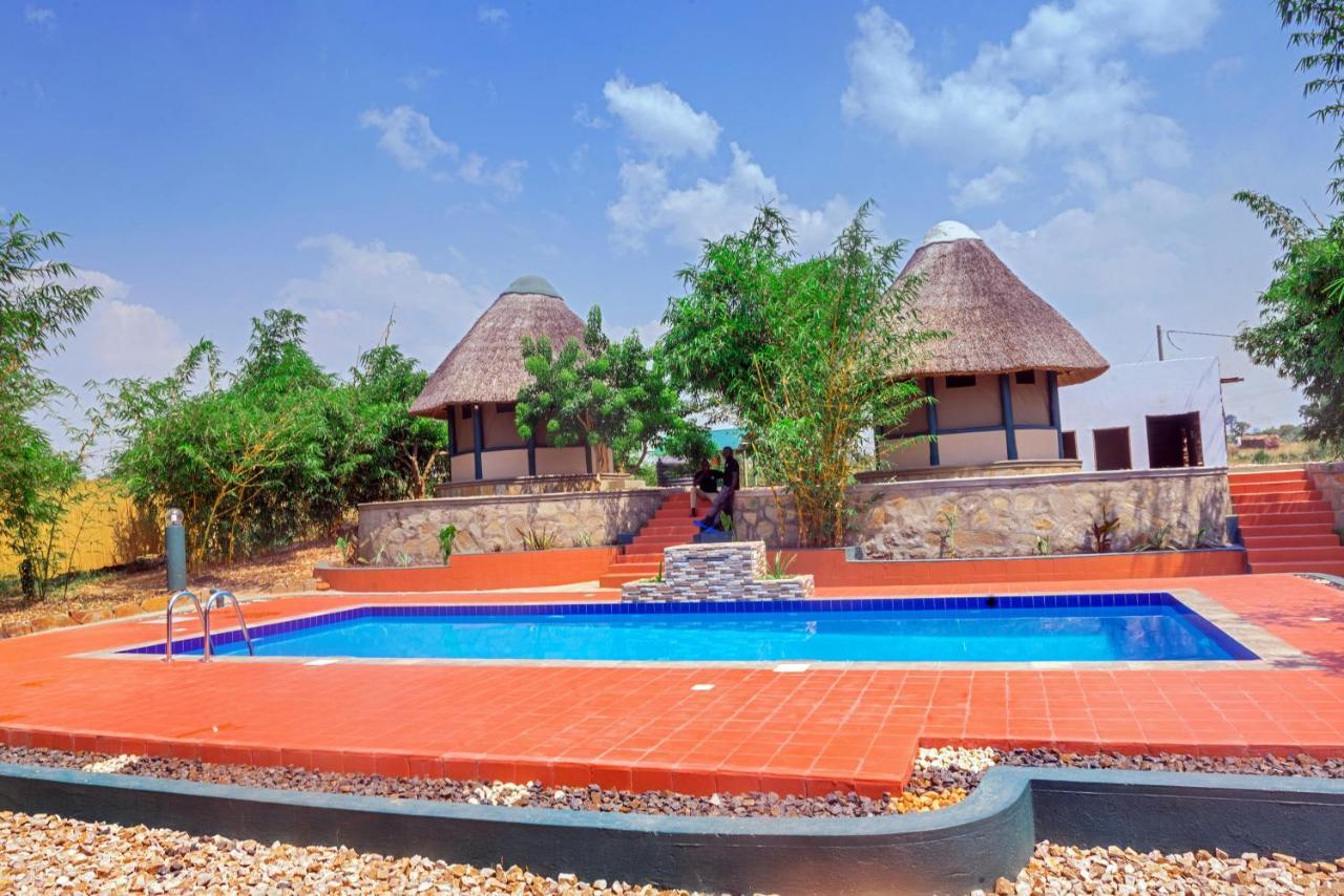 Tilenga Safari Lodge Arua ภายนอก รูปภาพ